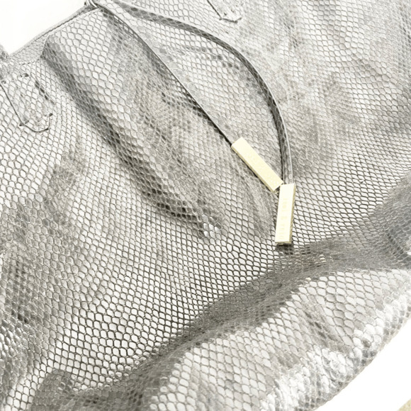 Remi/Reid Departure Tote Bag Black Snake Reversible vegan leather carry all - Picture 3 of 8